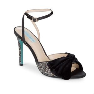 NWT Betsey Johnson Jilly glitter heels